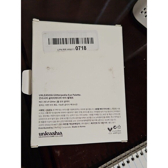 New Makeup Glitterpedia Passion Eye Palette No1 All Of Glitter Vegan K-Beauty - Picture 4 of 6